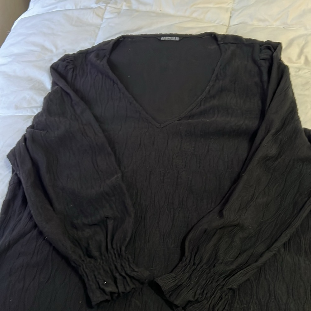BloomChic V Neck Long Sleeve Lightweight Knit Sweater Size 26 EUC